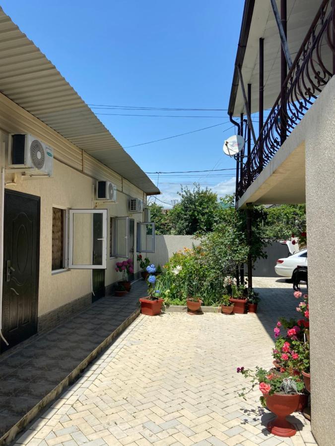 Уютный Дворик Sukhumi Ngoại thất bức ảnh